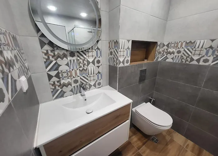 Skyline A62 * וארנה